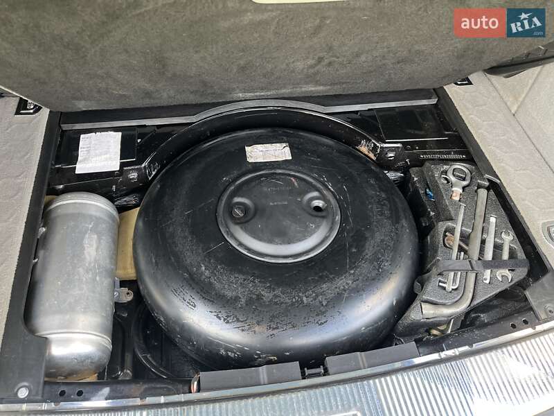 Внедорожник / Кроссовер Volkswagen Touareg 2007 в Краматорске