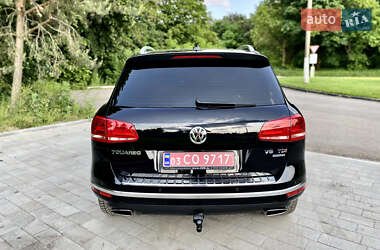 Внедорожник / Кроссовер Volkswagen Touareg 2017 в 