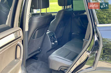 Внедорожник / Кроссовер Volkswagen Touareg 2017 в 