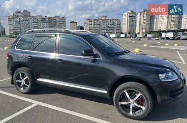 Позашляховик / Кросовер Volkswagen Touareg 2006 в 