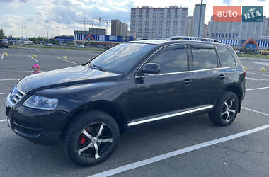 Позашляховик / Кросовер Volkswagen Touareg 2006 в 