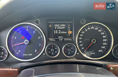 Позашляховик / Кросовер Volkswagen Touareg 2006 в 