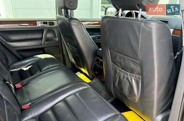 Внедорожник / Кроссовер Volkswagen Touareg 2006 в 