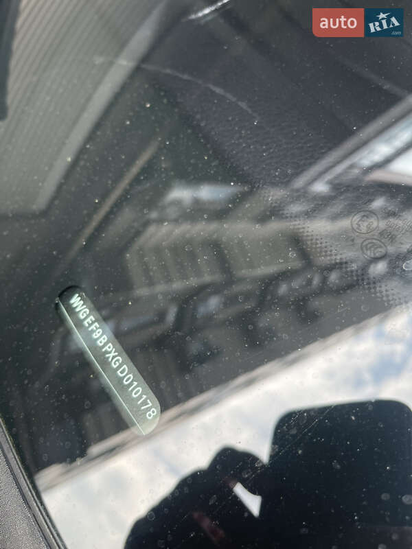 Позашляховик / Кросовер Volkswagen Touareg 2015 в Дніпрі