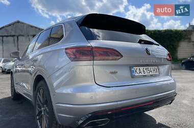 Внедорожник / Кроссовер Volkswagen Touareg 2022 в 