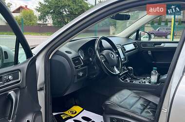 Внедорожник / Кроссовер Volkswagen Touareg 2017 в 