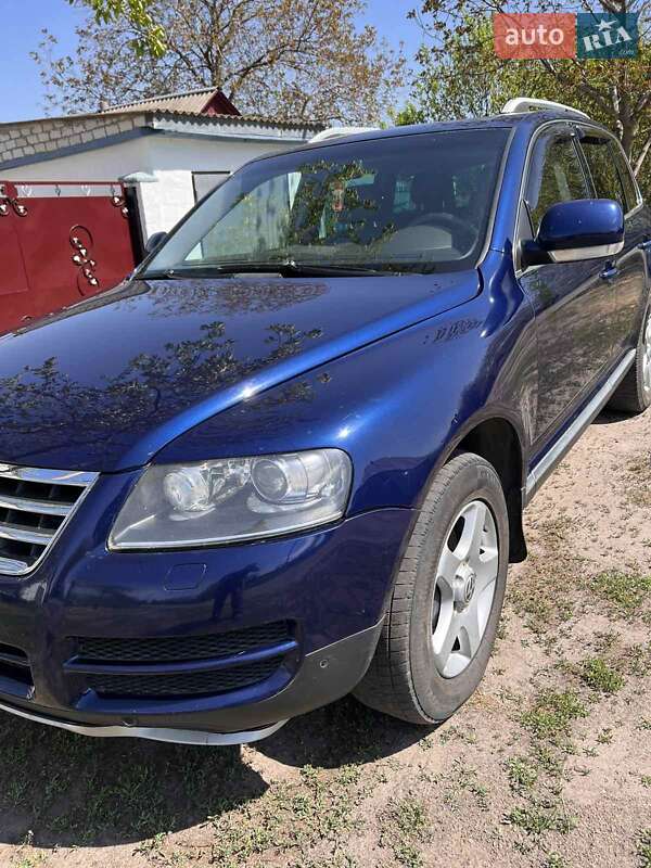 Позашляховик / Кросовер Volkswagen Touareg 2006 в Харкові