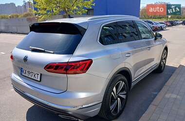 Внедорожник / Кроссовер Volkswagen Touareg 2020 в 