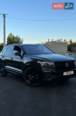 Внедорожник / Кроссовер Volkswagen Touareg 2023 в Киеве