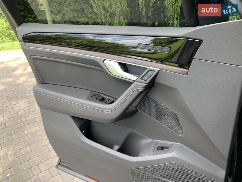 Позашляховик / Кросовер Volkswagen Touareg 2023 в Кривому Розі