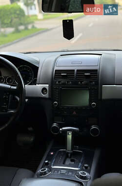 Позашляховик / Кросовер Volkswagen Touareg 2007 в 