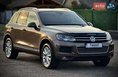 Внедорожник / Кроссовер Volkswagen Touareg 2012 в Запорожье