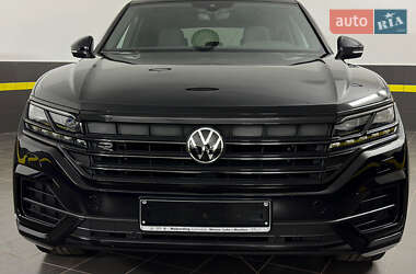 Позашляховик / Кросовер Volkswagen Touareg 2022 в 