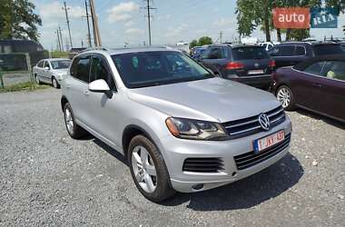 Внедорожник / Кроссовер Volkswagen Touareg 2013 в 