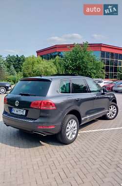 Позашляховик / Кросовер Volkswagen Touareg 2012 в  фото 20 Позашляховик / Кросовер Volkswagen Touareg 2012 в