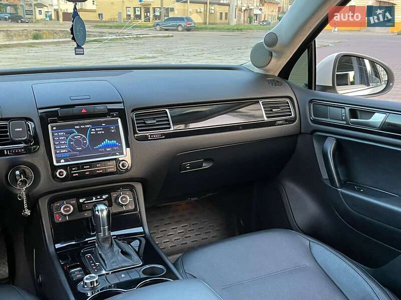 Внедорожник / Кроссовер Volkswagen Touareg 2011 в Харькове фото 18 Внедорожник / Кроссовер Volkswagen Touareg 2011 в Харькове