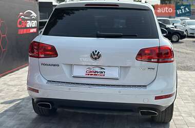Позашляховик / Кросовер Volkswagen Touareg 2012 в 