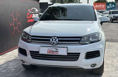 Позашляховик / Кросовер Volkswagen Touareg 2012 в 