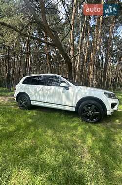 Внедорожник / Кроссовер Volkswagen Touareg 2015 в Луцке
