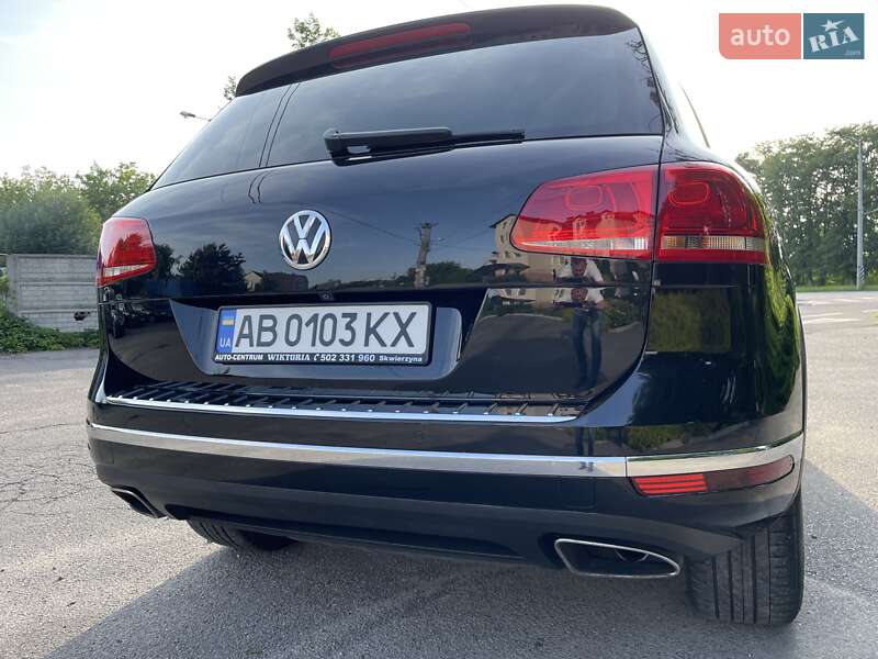 Позашляховик / Кросовер Volkswagen Touareg 2015 в Вінниці