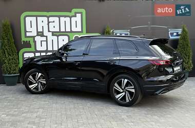 Внедорожник / Кроссовер Volkswagen Touareg 2020 в 