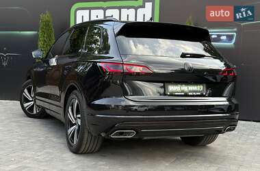 Внедорожник / Кроссовер Volkswagen Touareg 2020 в 