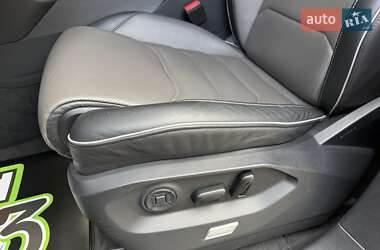 Внедорожник / Кроссовер Volkswagen Touareg 2020 в 