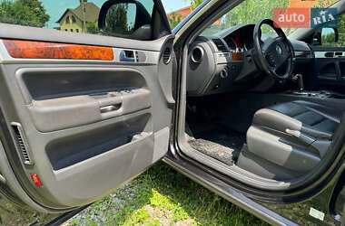 Внедорожник / Кроссовер Volkswagen Touareg 2008 в 