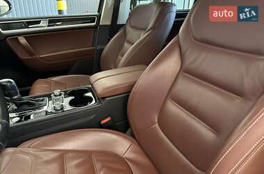 Внедорожник / Кроссовер Volkswagen Touareg 2018 в 