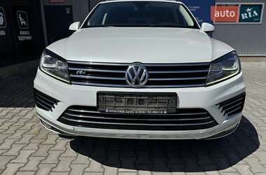Внедорожник / Кроссовер Volkswagen Touareg 2018 в 