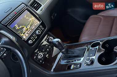 Внедорожник / Кроссовер Volkswagen Touareg 2016 в 