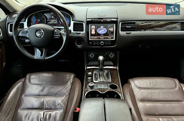 Внедорожник / Кроссовер Volkswagen Touareg 2013 в 