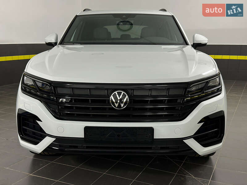 Внедорожник / Кроссовер Volkswagen Touareg 2021 в Казатине