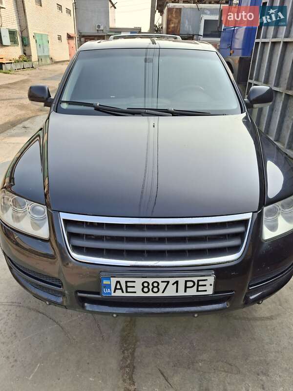 Внедорожник / Кроссовер Volkswagen Touareg 2005 в 