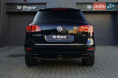 Позашляховик / Кросовер Volkswagen Touareg 2011 в 