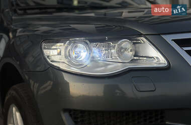 Позашляховик / Кросовер Volkswagen Touareg 2008 в 