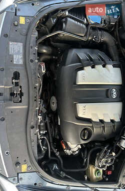 Позашляховик / Кросовер Volkswagen Touareg 2008 в 