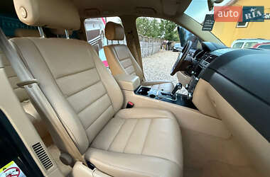 Внедорожник / Кроссовер Volkswagen Touareg 2007 в 