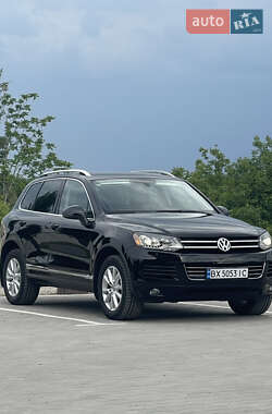 Позашляховик / Кросовер Volkswagen Touareg 2014 в Підволочиську