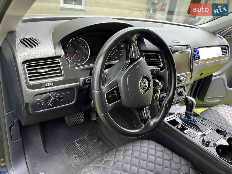 Volkswagen Touareg 2013