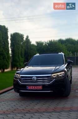 Внедорожник / Кроссовер Volkswagen Touareg 2019 в Чорткове