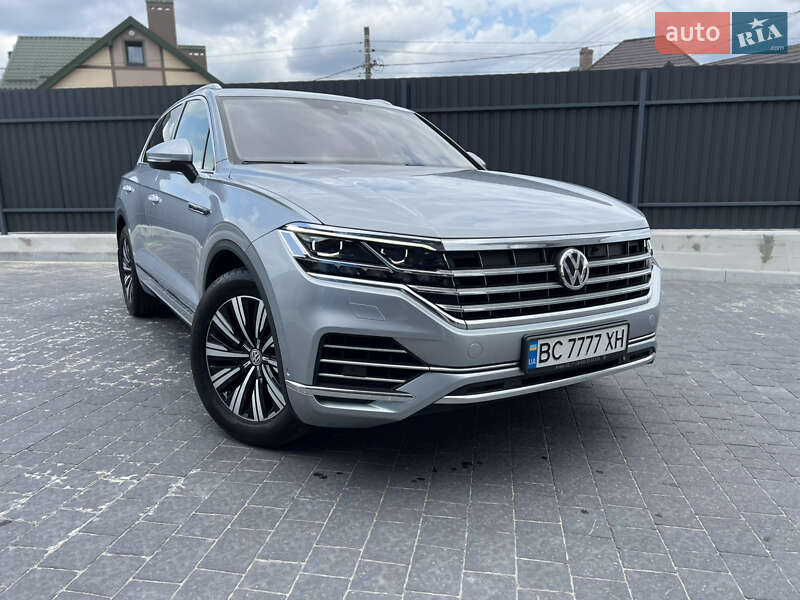 Внедорожник / Кроссовер Volkswagen Touareg 2018 в Львове