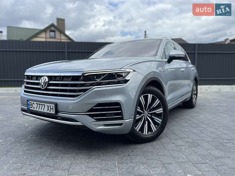 Внедорожник / Кроссовер Volkswagen Touareg 2018 в Львове