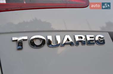 Внедорожник / Кроссовер Volkswagen Touareg 2012 в 