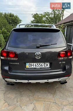 Внедорожник / Кроссовер Volkswagen Touareg 2007 в 