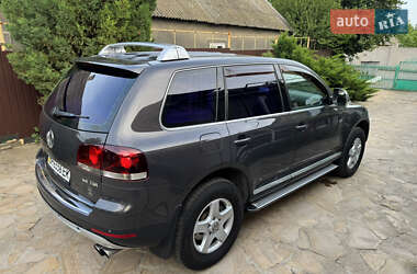 Внедорожник / Кроссовер Volkswagen Touareg 2007 в 