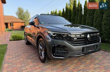 Внедорожник / Кроссовер Volkswagen Touareg 2020 в 