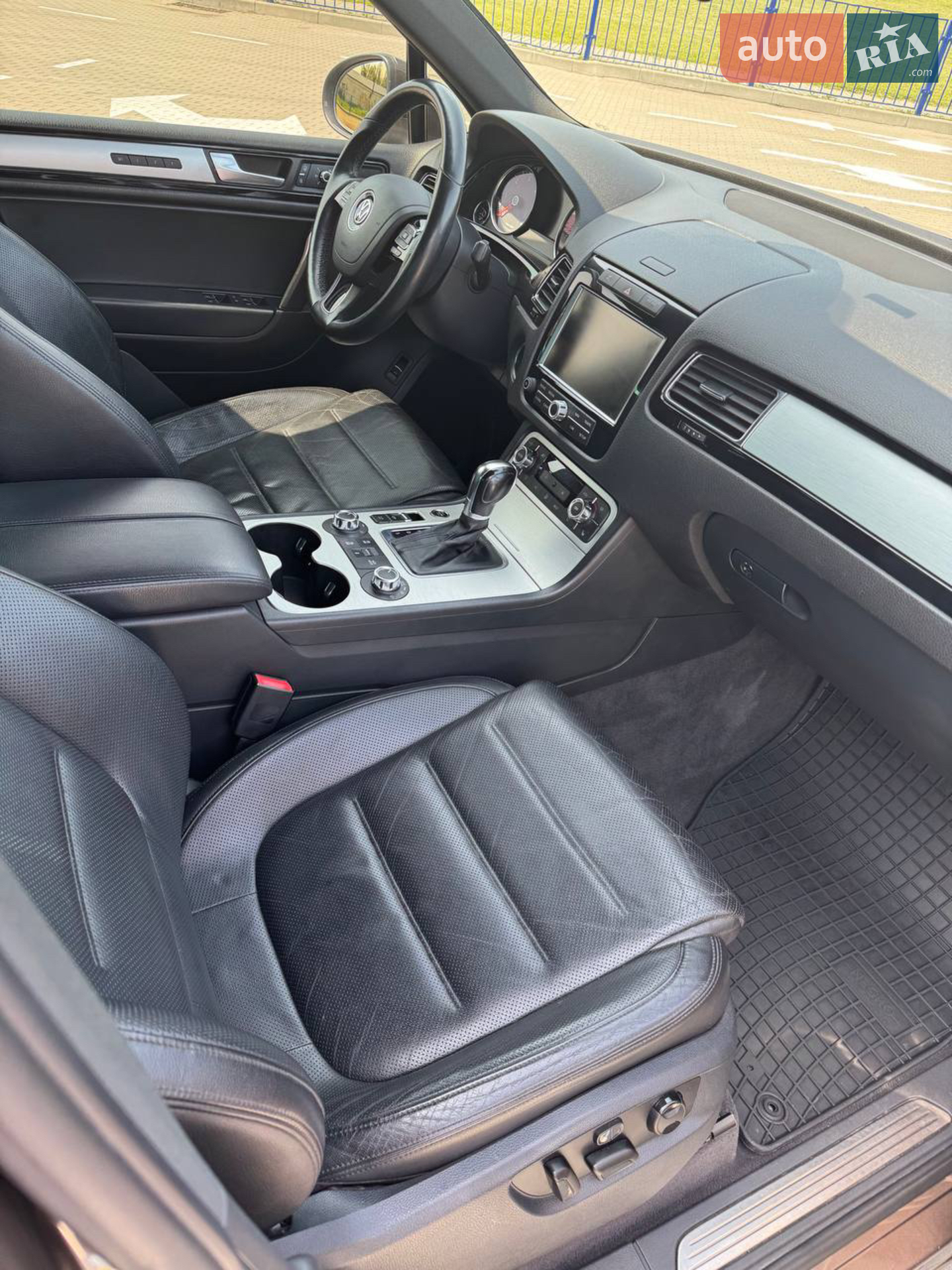 2010 Volkswagen Touareg - мініатюра 10