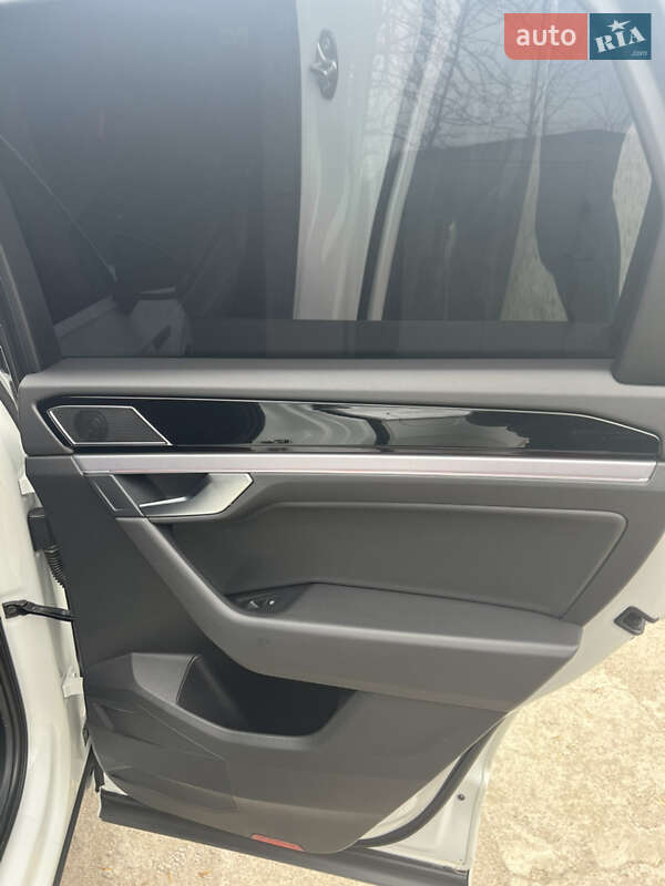 Внедорожник / Кроссовер Volkswagen Touareg 2019 в Кропивницком фото 21 Внедорожник / Кроссовер Volkswagen Touareg 2019 в Кропивницком
