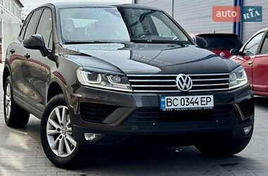 Позашляховик / Кросовер Volkswagen Touareg 2016 в 